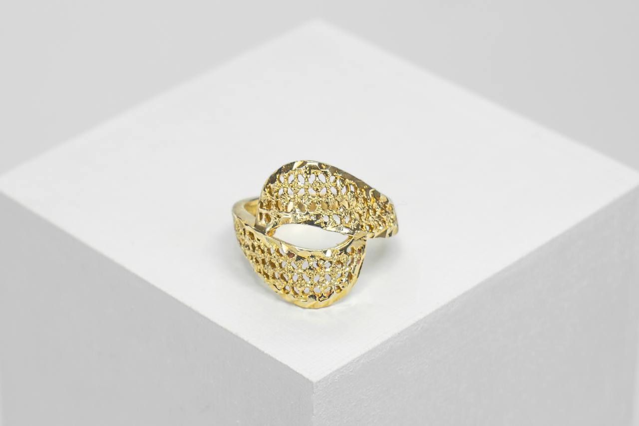 IMG_20250324_210412_928 انگشتر طلاروس زنانه کاملا مشابه طلا کد 2037 - Image 1